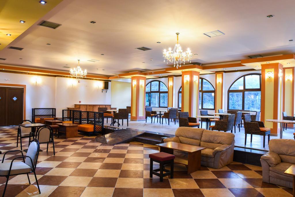 Chrysoula Aparthotel